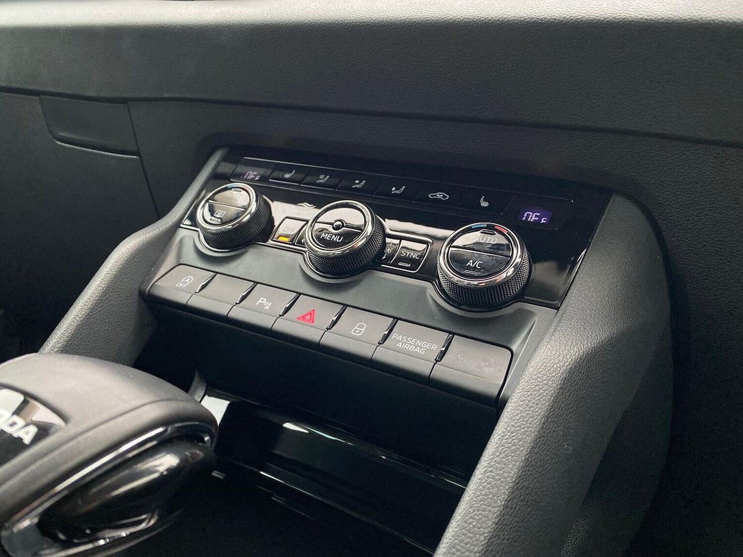 Used Skoda Karoq 2022 for sale - 78193281: Photo 12