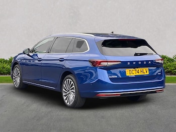 Used Skoda Superb 2025 for sale - 75674457: Photo