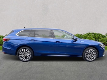 Used Skoda Superb 2025 for sale - 75674457: Photo