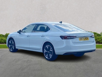 Used Skoda Superb 2024 for sale - 75475936: Photo