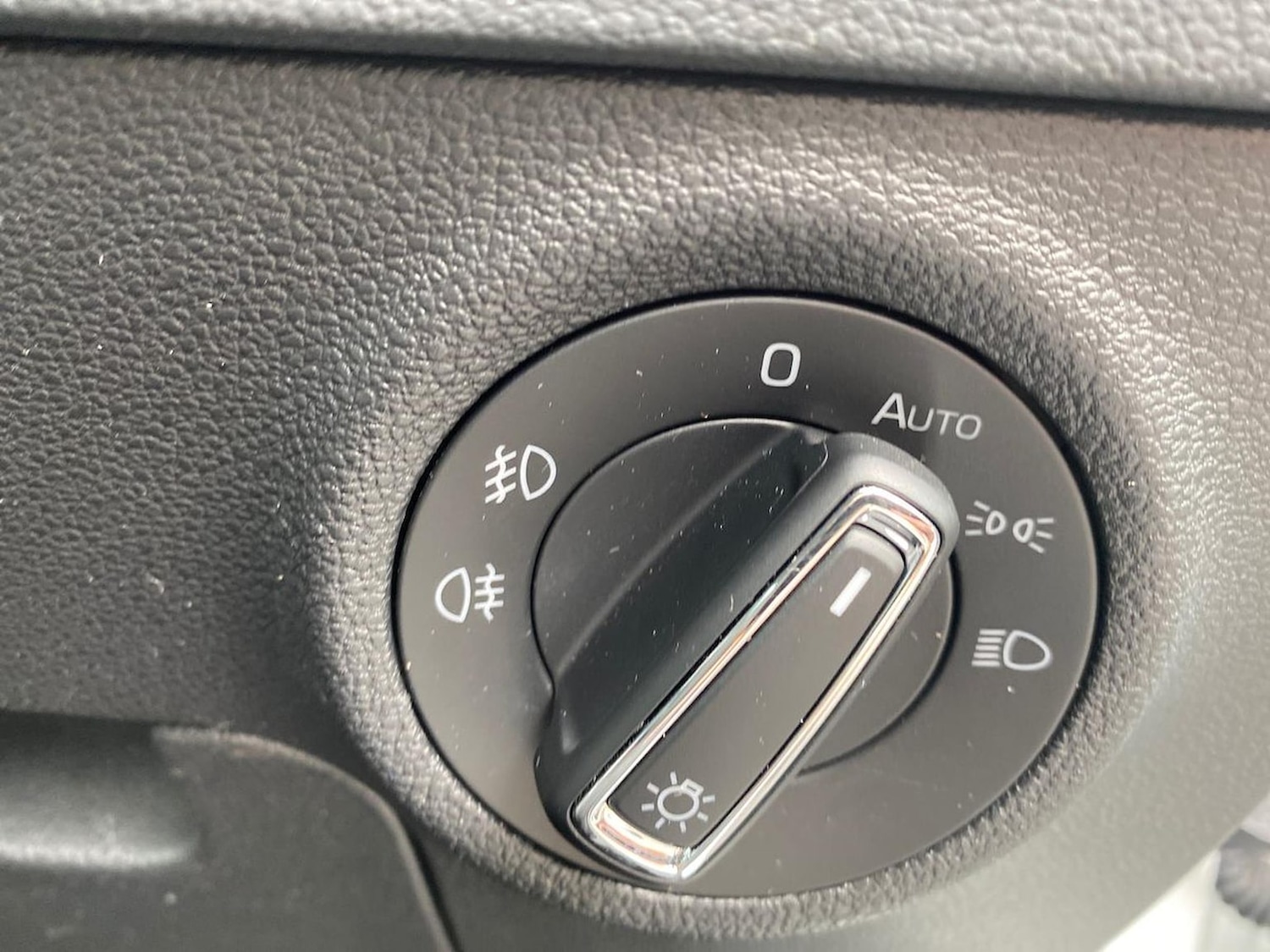 Used Skoda Karoq 2022 for sale - 76340587: Photo 24
