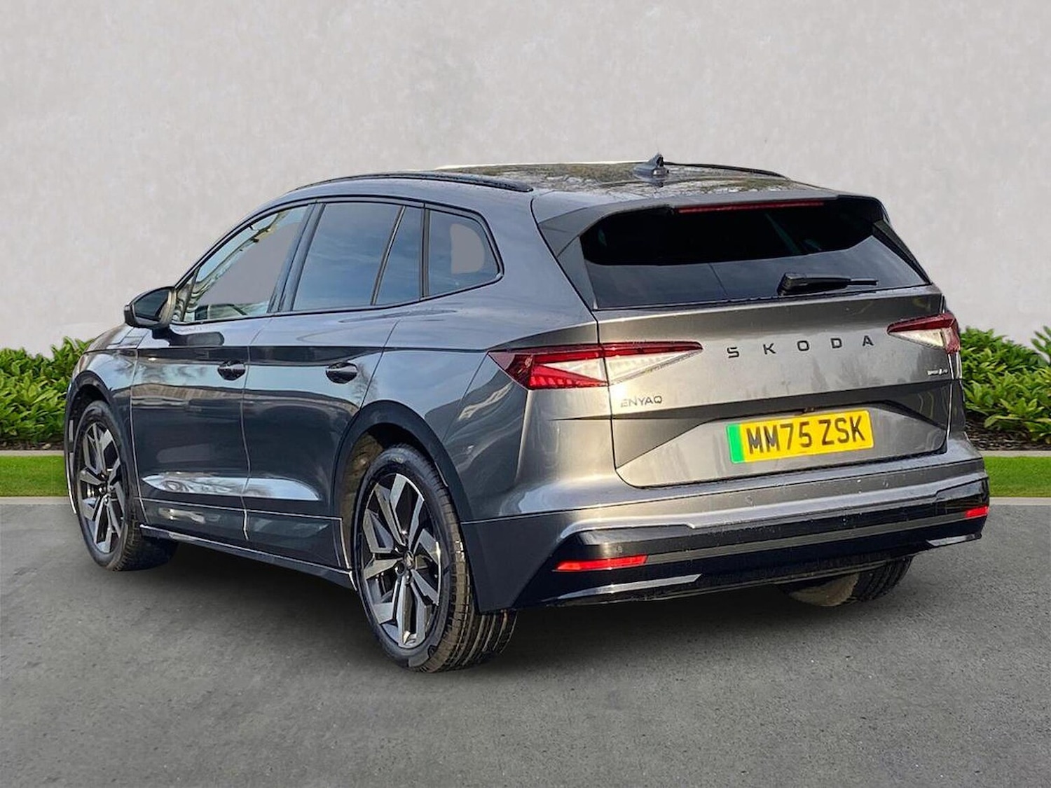 Used Skoda Enyaq 2025 for sale - 77488425: Photo 2