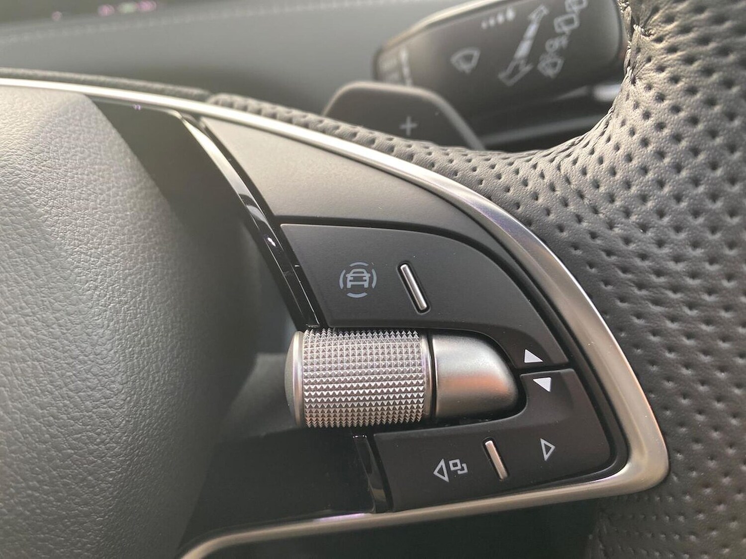 Used Skoda Enyaq 2025 for sale - 77488425: Photo 27