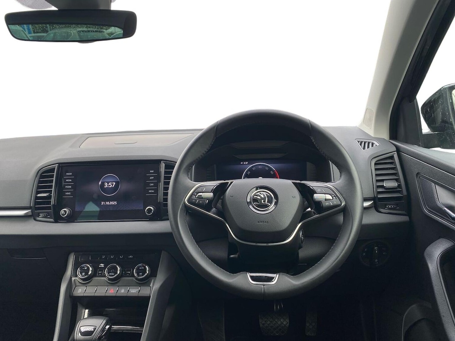 Used Skoda Karoq 2024 for sale - 76430762: Photo 10