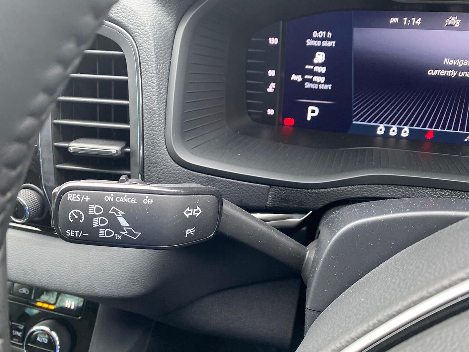 Used Skoda Karoq 2024 for sale - 77872125: Photo 30