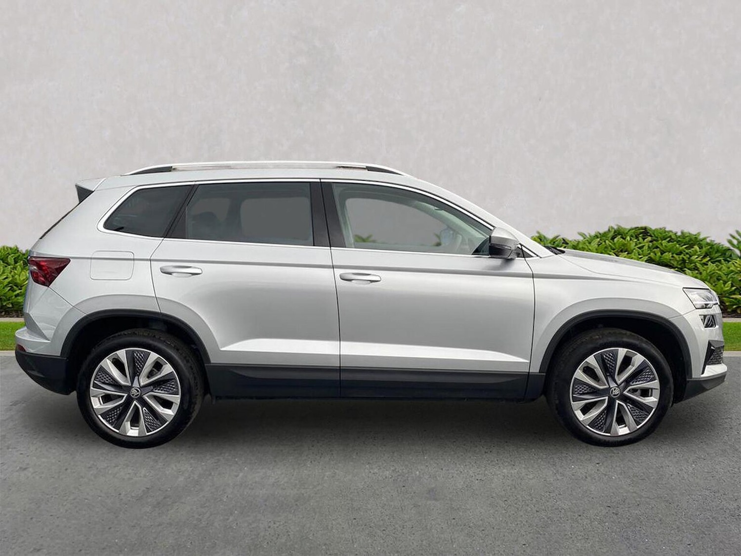 Used Skoda Karoq 2024 for sale - 77872125: Photo 4