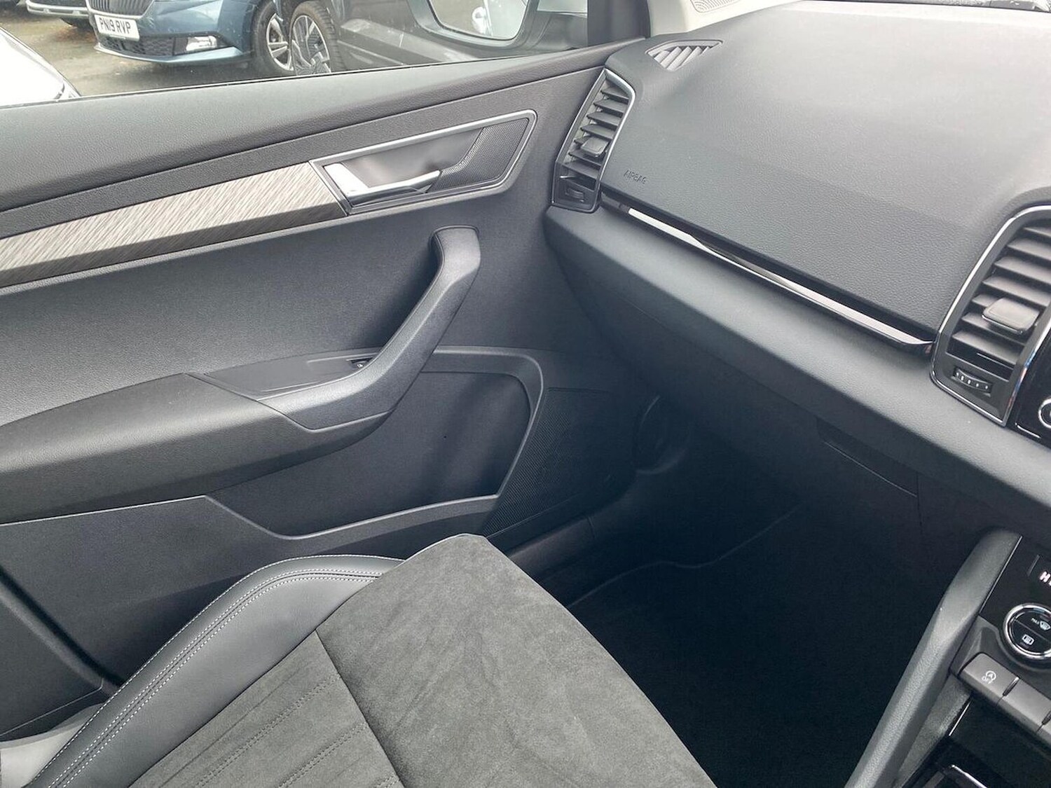 Used Skoda Karoq 2024 for sale - 77872125: Photo 41