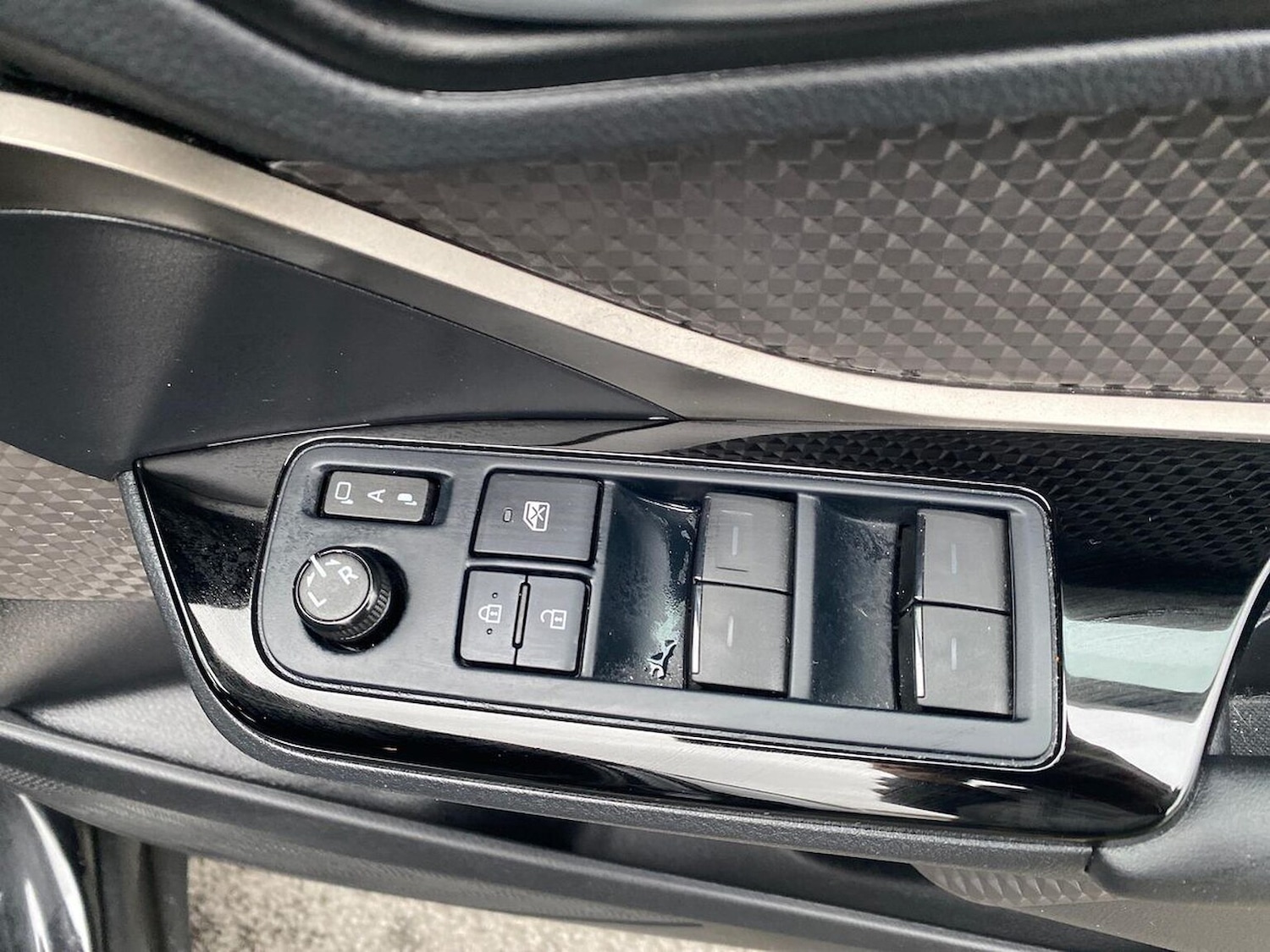 Used Toyota C-HR 2021 for sale - 76478198: Photo 21