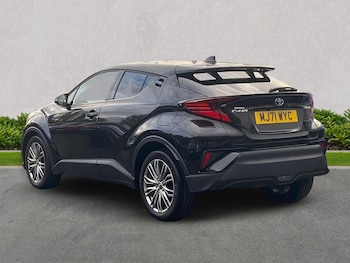 Used Toyota C-HR 2021 for sale - 76478198: Photo