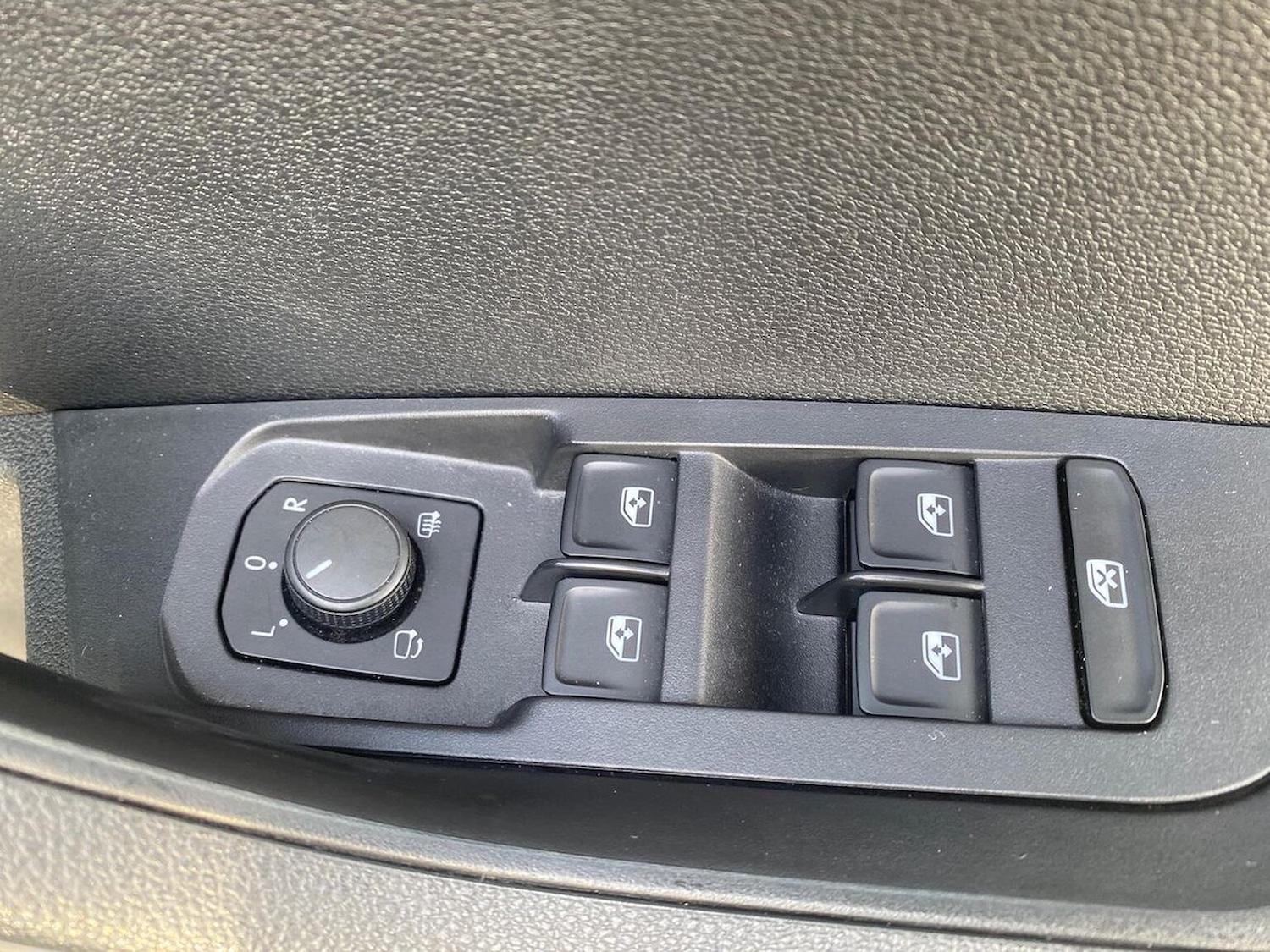 Used Skoda Karoq 2024 for sale - 76963546: Photo 22