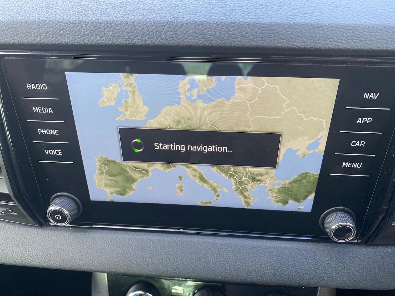 Used Skoda Karoq 2024 for sale - 76963546: Photo 25