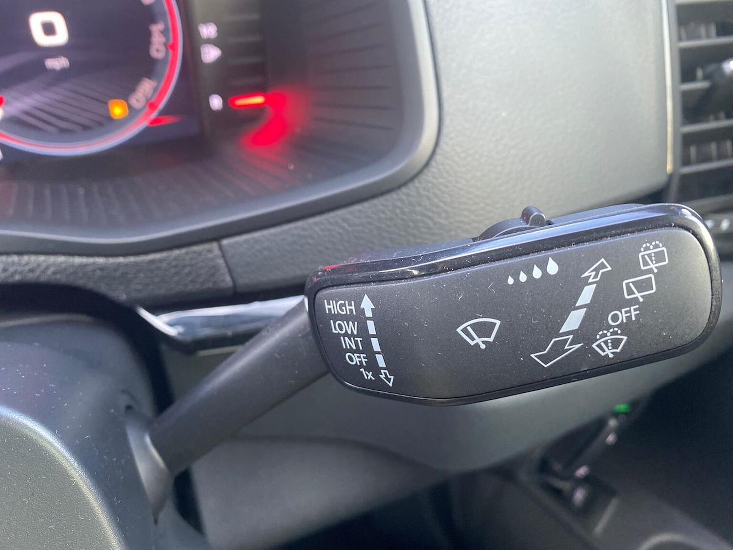 Used Skoda Karoq 2024 for sale - 76963546: Photo 29