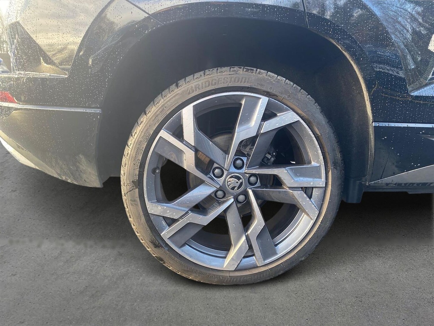 Used Skoda Karoq 2024 for sale - 76963546: Photo 4