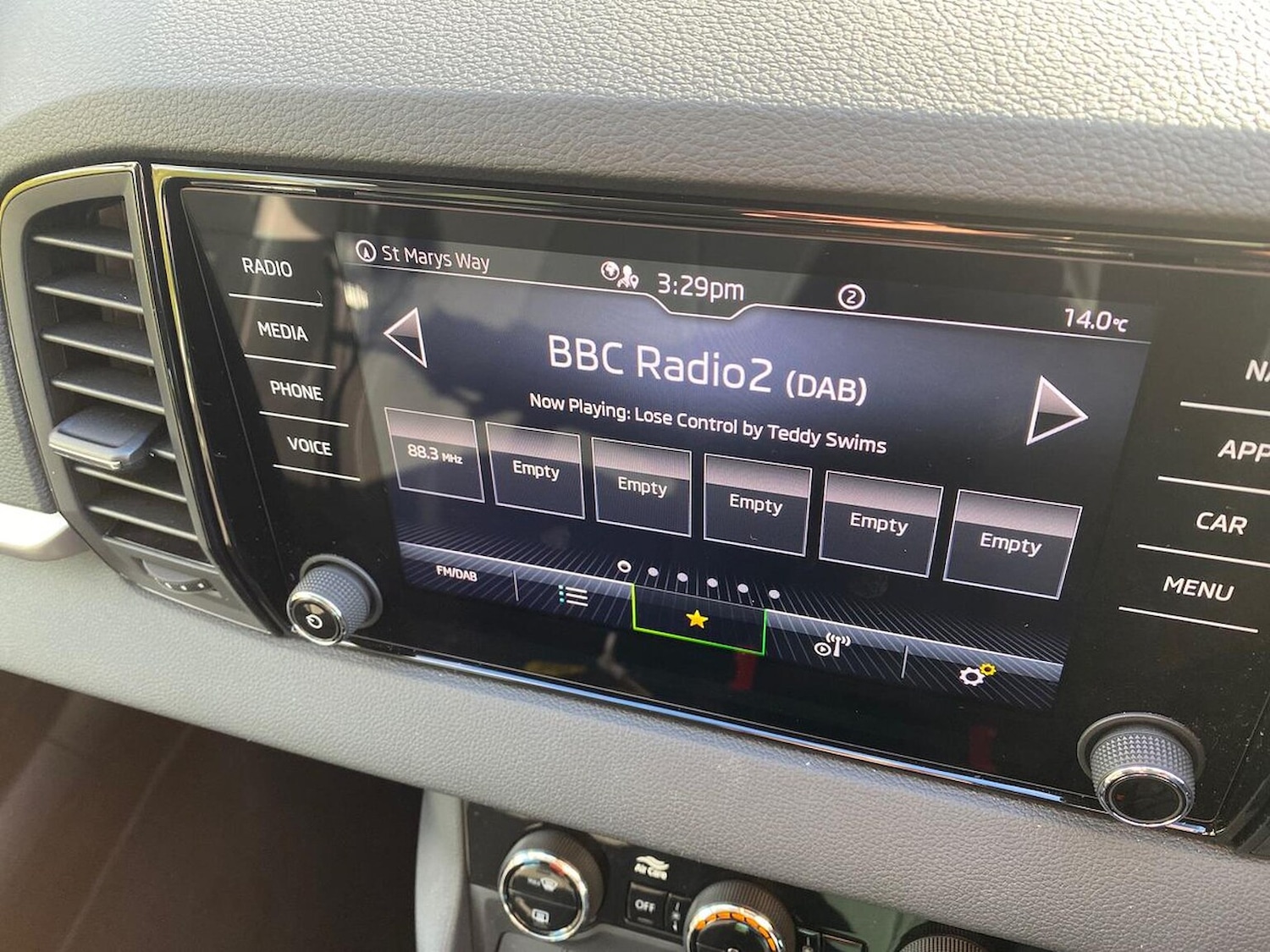 Used Skoda Karoq 2025 for sale - 76412480: Photo 12