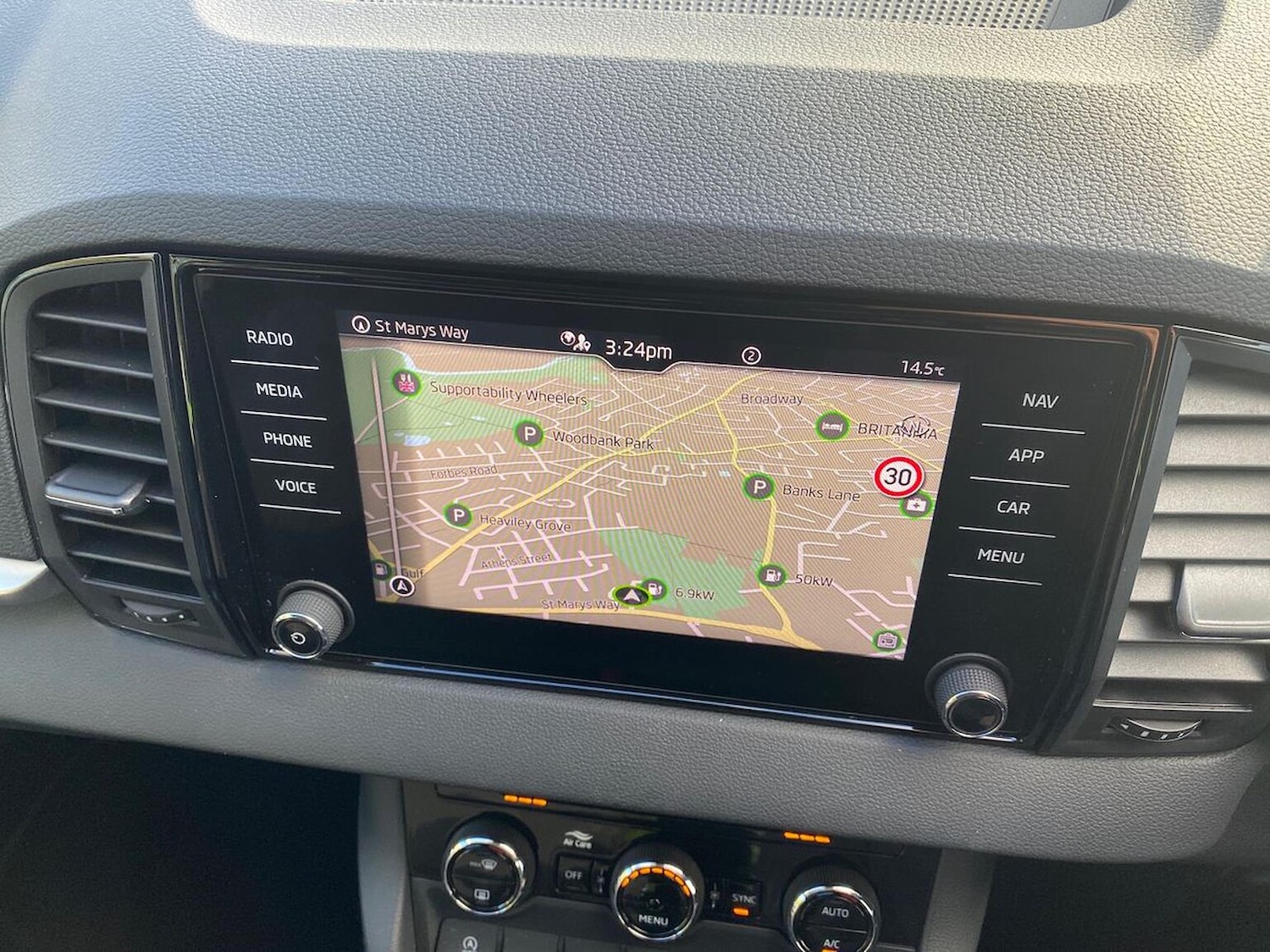 Used Skoda Karoq 2025 for sale - 76412480: Photo 25