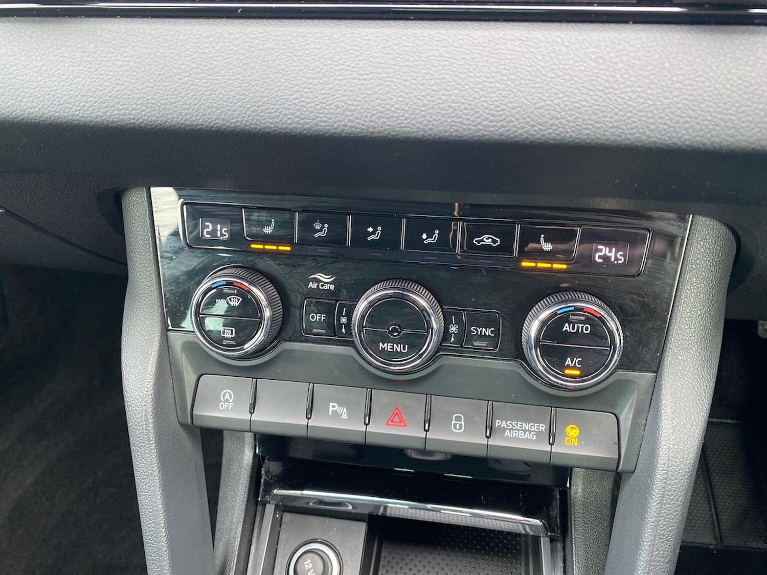 Used Skoda Karoq 2022 for sale - 76407367: Photo 12