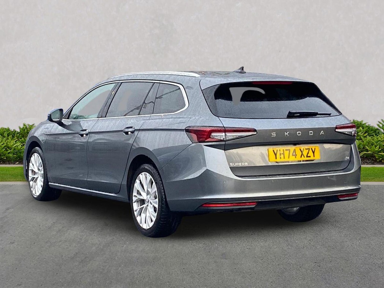 Used Skoda Superb 2024 for sale - 76859199: Photo 2