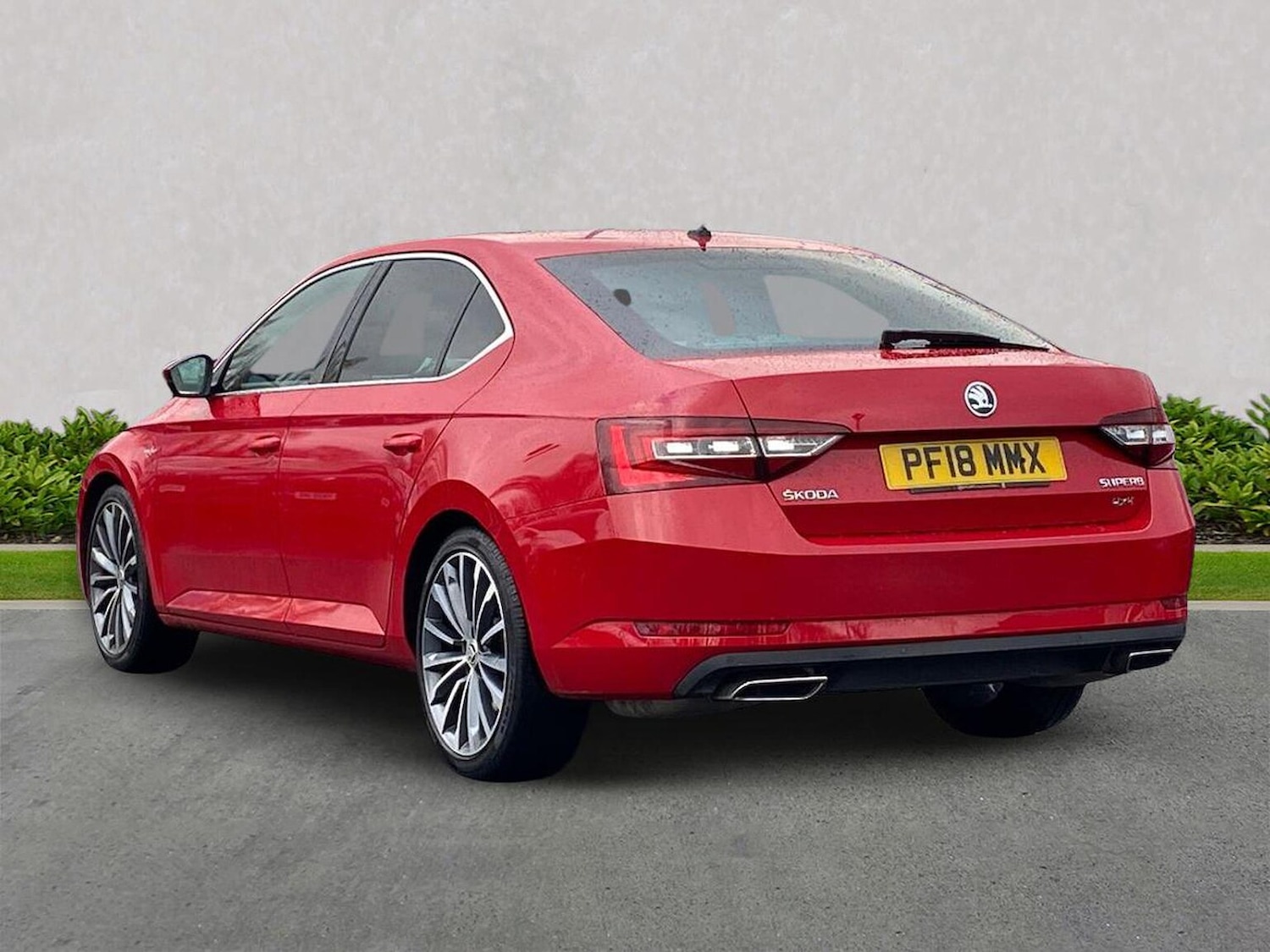 Used Skoda Superb 2018 for sale - 78139540: Photo 2