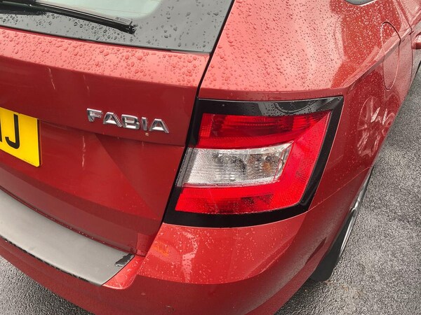 Used Skoda Fabia 2017 for sale - 76232800: Photo 37