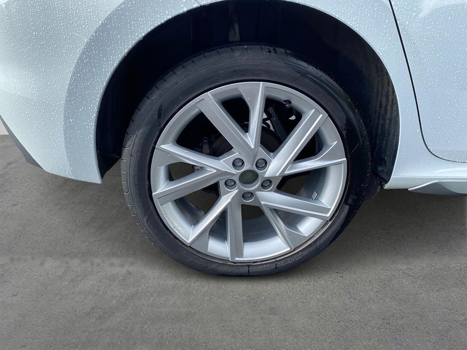 Used Skoda Kamiq 2023 for sale - 75996353: Photo 6
