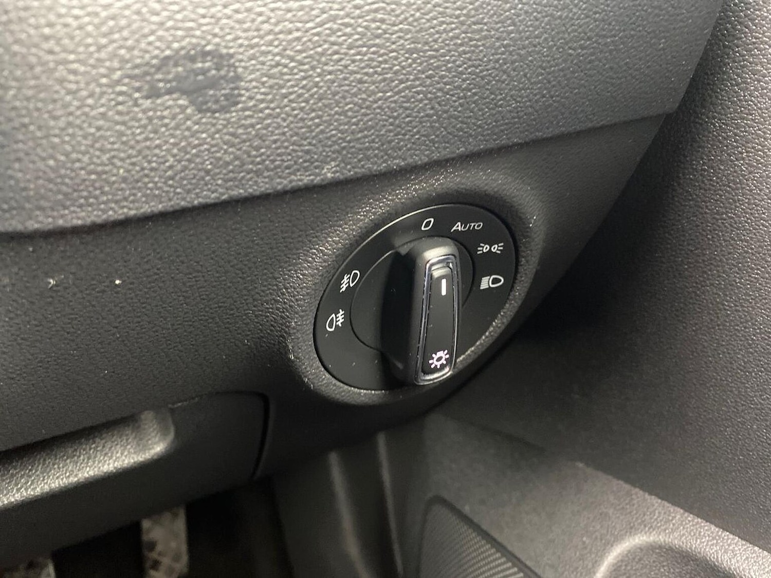 Used Skoda Karoq 2018 for sale - 76859197: Photo 22