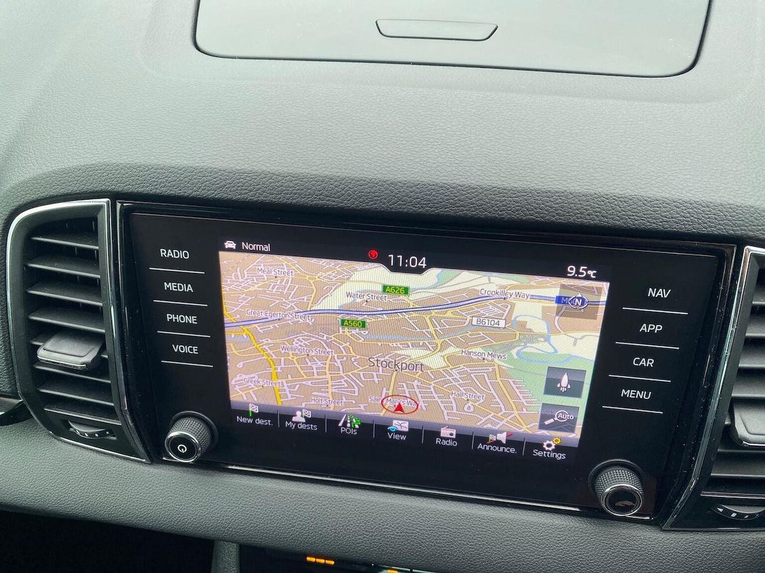 Used Skoda Karoq 2018 for sale - 76859197: Photo 24