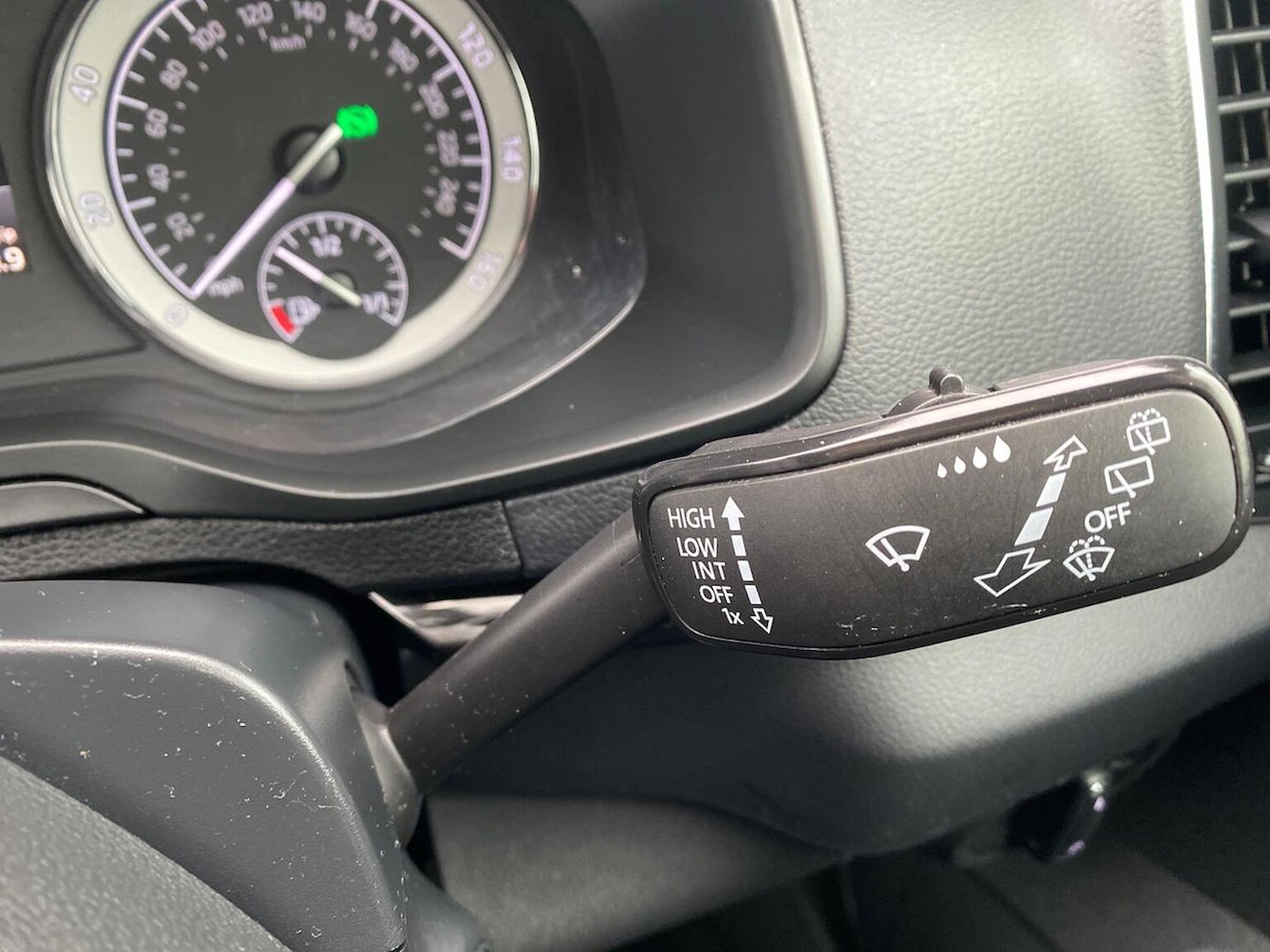 Used Skoda Karoq 2018 for sale - 76859197: Photo 28