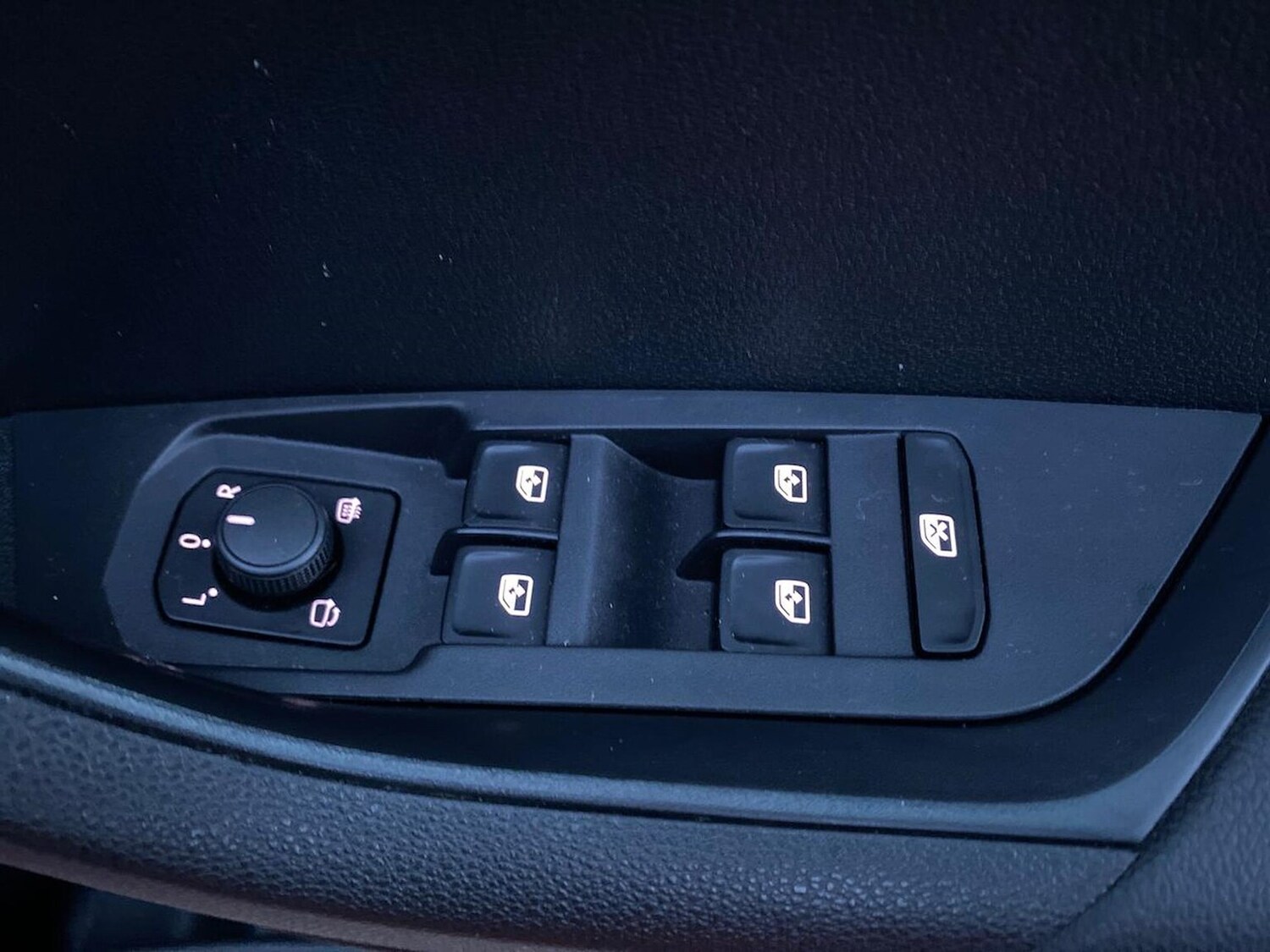 Used Skoda Karoq 2023 for sale - 76821716: Photo 22