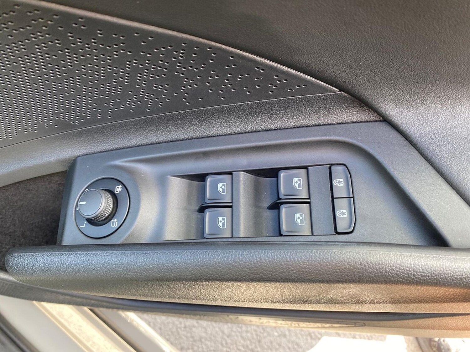 Used Skoda Enyaq 2025 for sale - 77488465: Photo 22