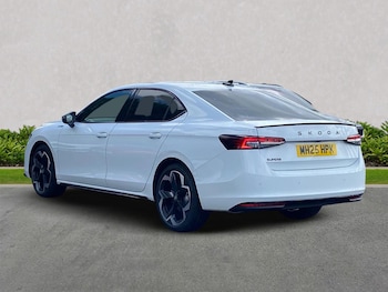 Used Skoda Superb 2025 for sale - 78193243: Photo