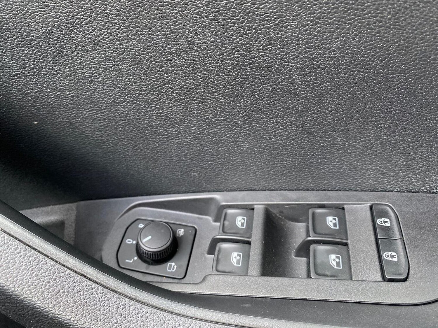 Used Skoda Karoq 2025 for sale - 76426787: Photo 21