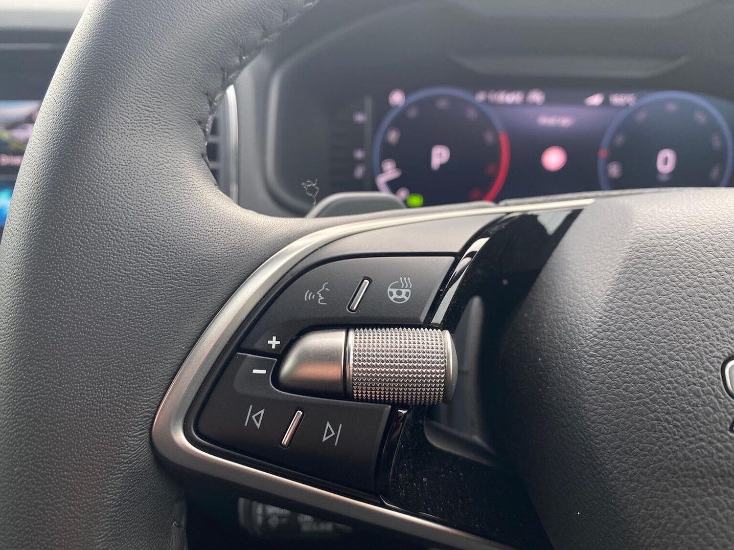 Used Skoda Karoq 2025 for sale - 76426787: Photo 27