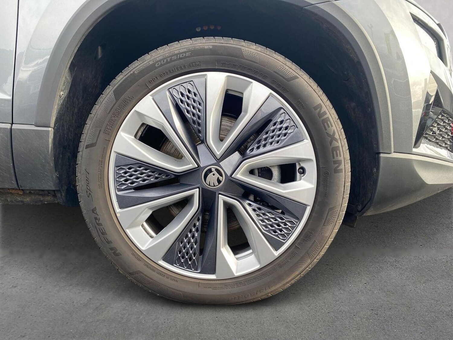 Used Skoda Karoq 2025 for sale - 76426787: Photo 6