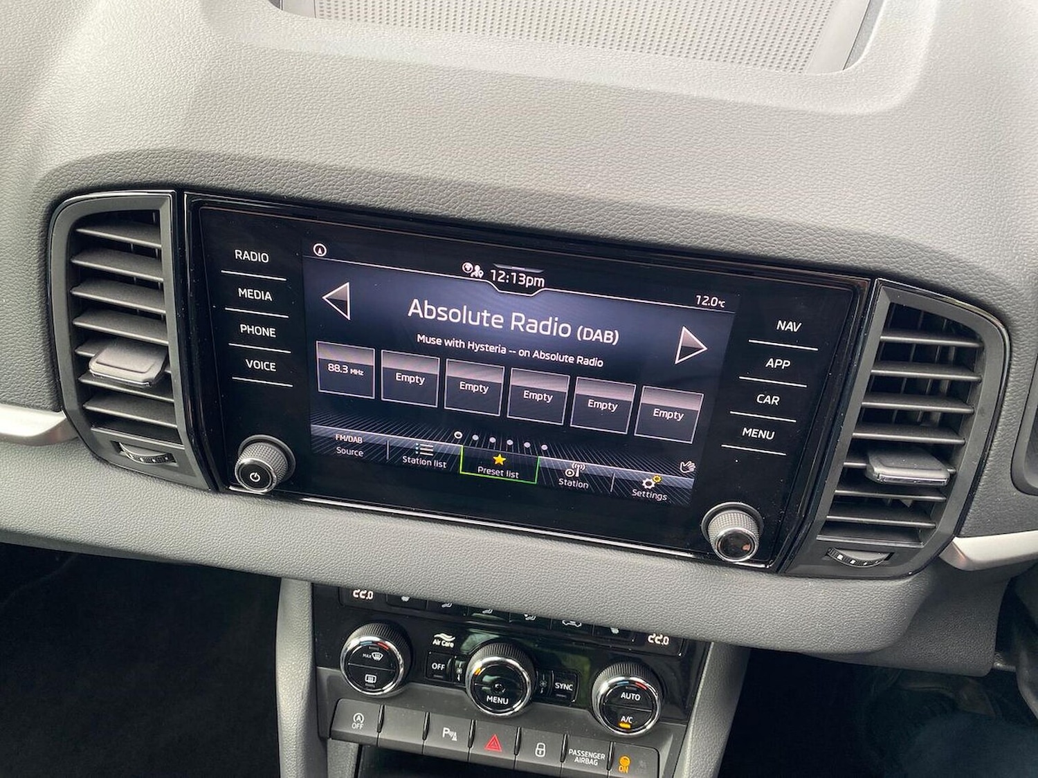 Used Skoda Karoq 2025 for sale - 76407364: Photo 12