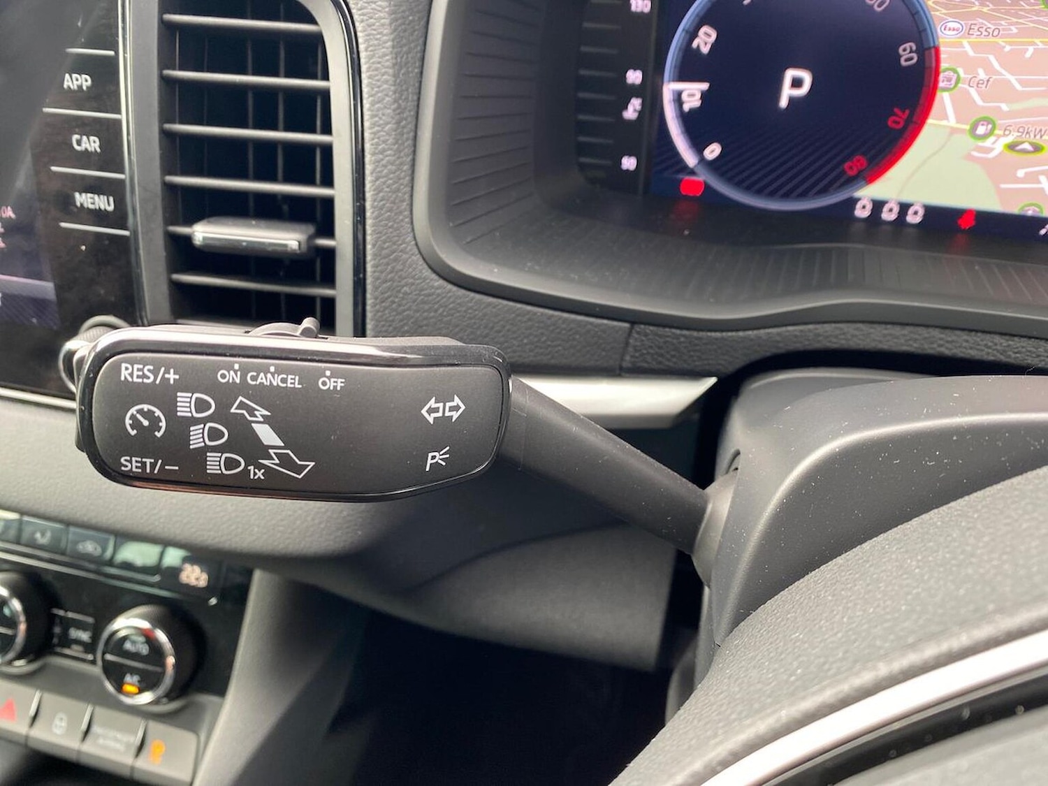 Used Skoda Karoq 2025 for sale - 76407364: Photo 30