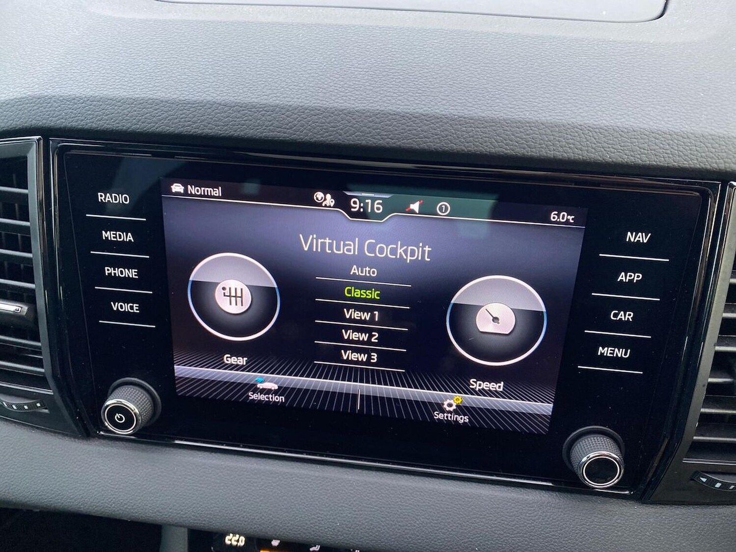 Used Skoda Karoq 2024 for sale - 76958768: Photo 28