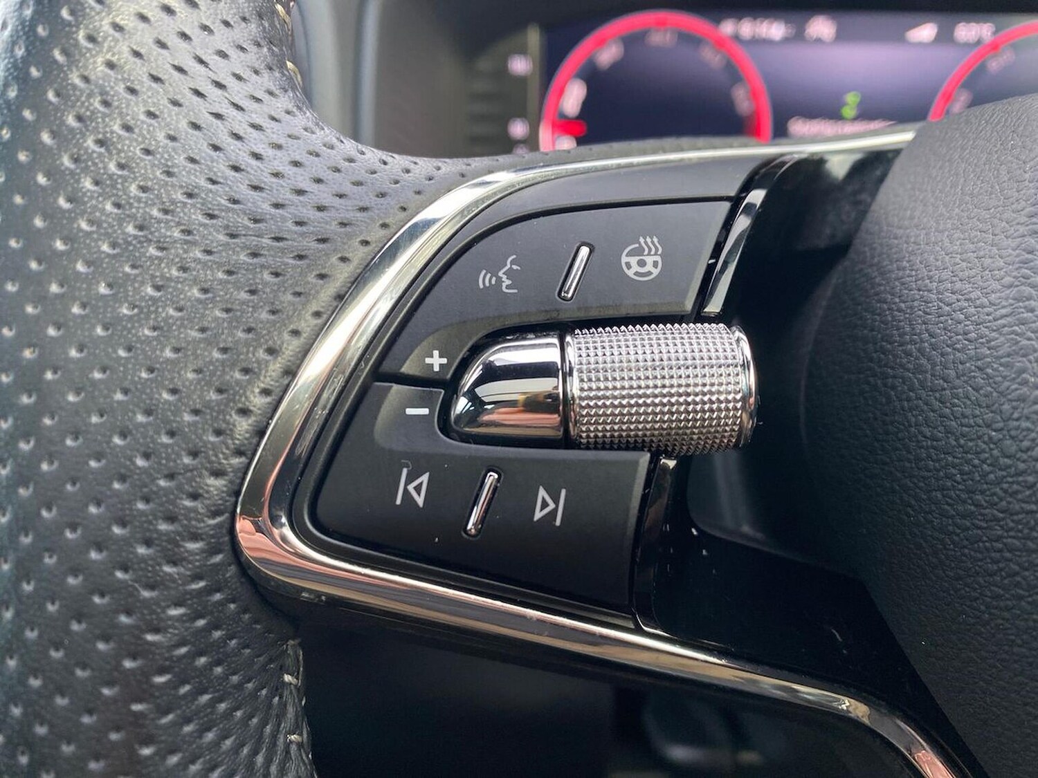 Used Skoda Karoq 2024 for sale - 76958768: Photo 30