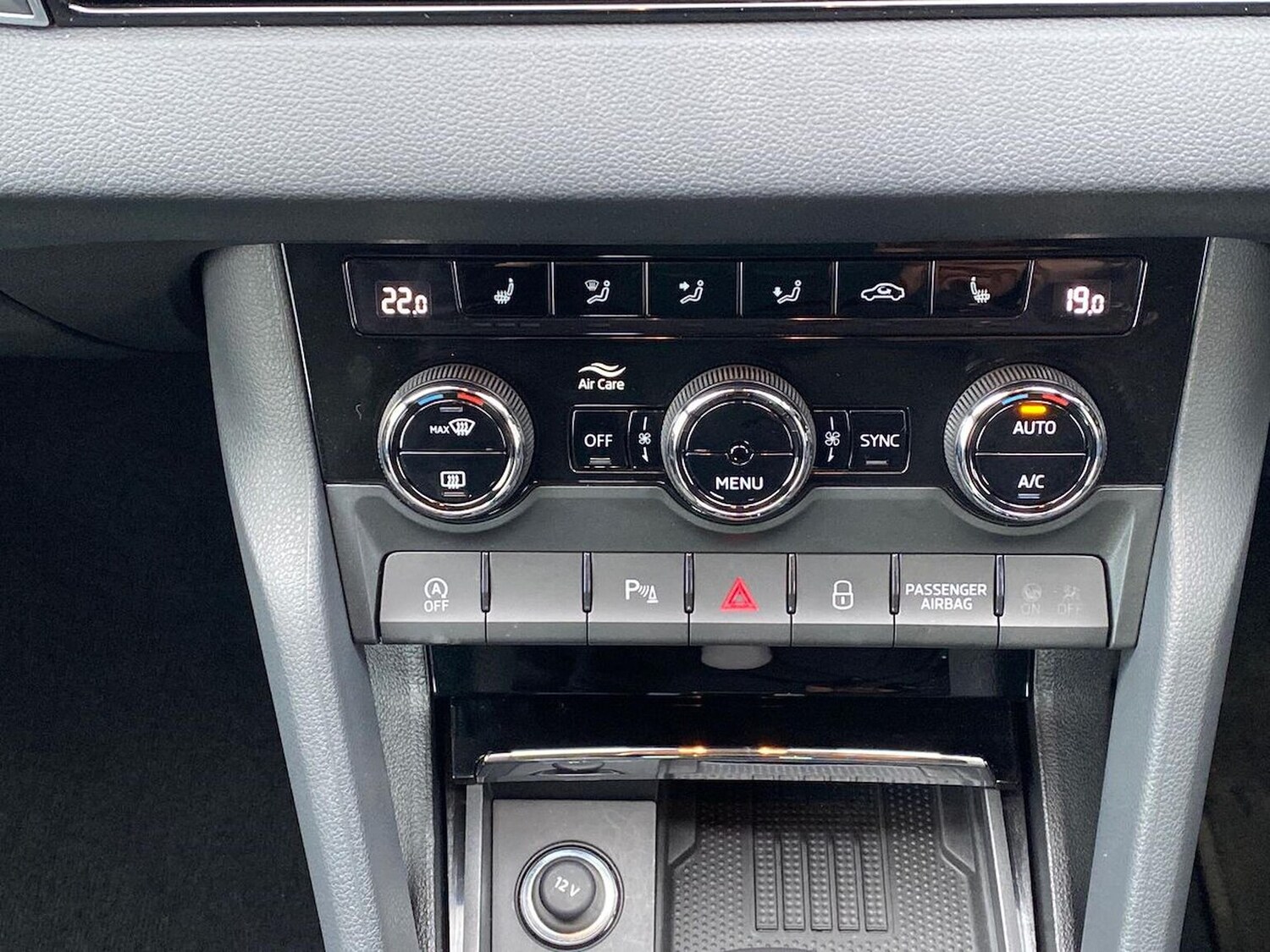 Used Skoda Karoq 2025 for sale - 77872120: Photo 23