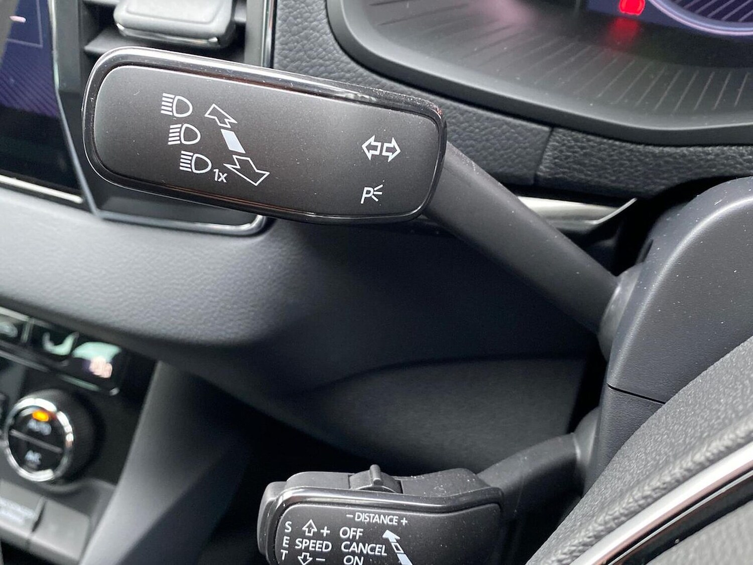 Used Skoda Karoq 2025 for sale - 77872120: Photo 30