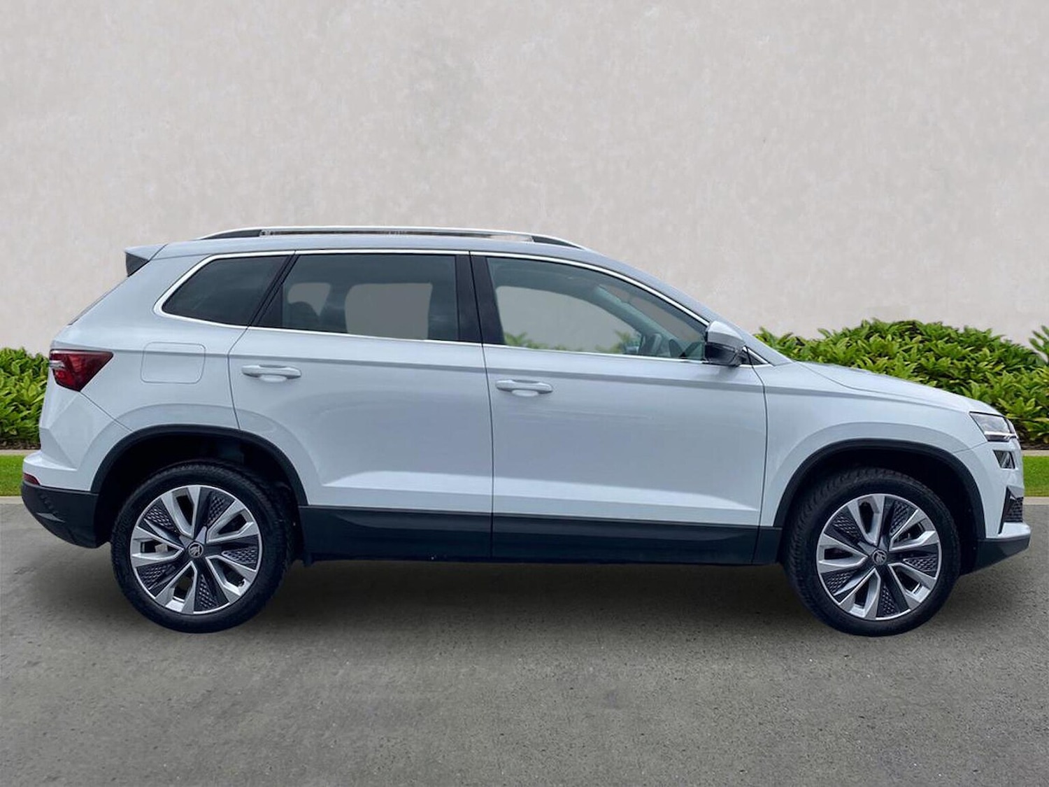 Used Skoda Karoq 2025 for sale - 77872120: Photo 4