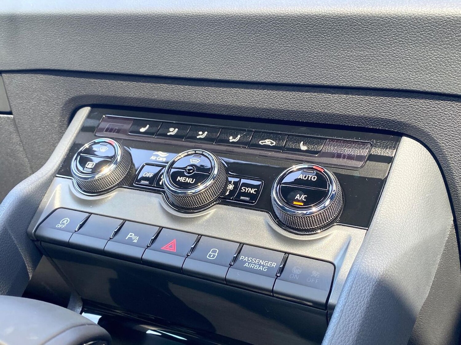 Used Skoda Karoq 2025 for sale - 78193417: Photo 12