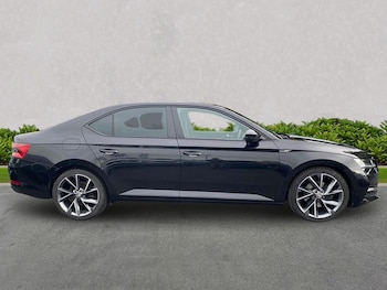 Used Skoda Superb 2021 for sale - 75907859: Photo