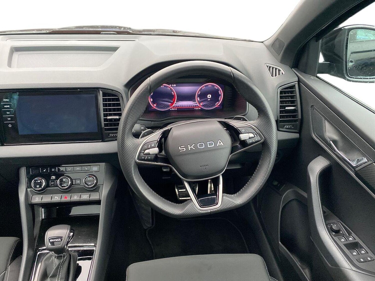 Used Skoda Karoq 2025 for sale - 77687962: Photo 10