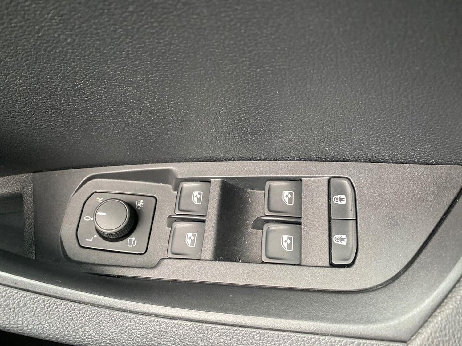 Used Skoda Karoq 2025 for sale - 77687962: Photo 22