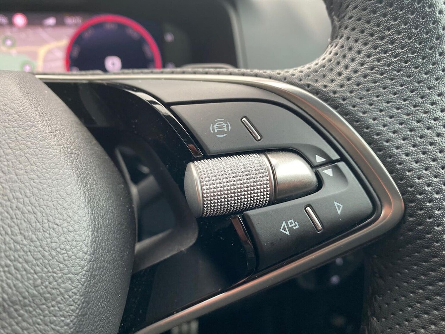 Used Skoda Karoq 2025 for sale - 77687962: Photo 27