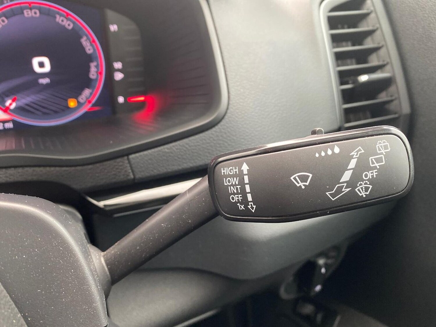 Used Skoda Karoq 2025 for sale - 77687962: Photo 29