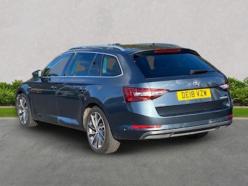 Used Skoda Superb 2018 for sale - 76412495: Photo