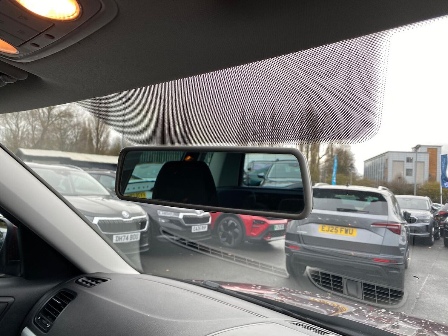 Used Skoda Yeti 2015 for sale - 76725911: Photo 14