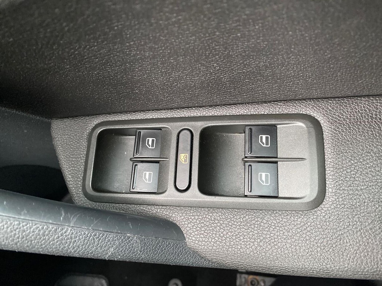 Used Skoda Yeti 2015 for sale - 76725911: Photo 21