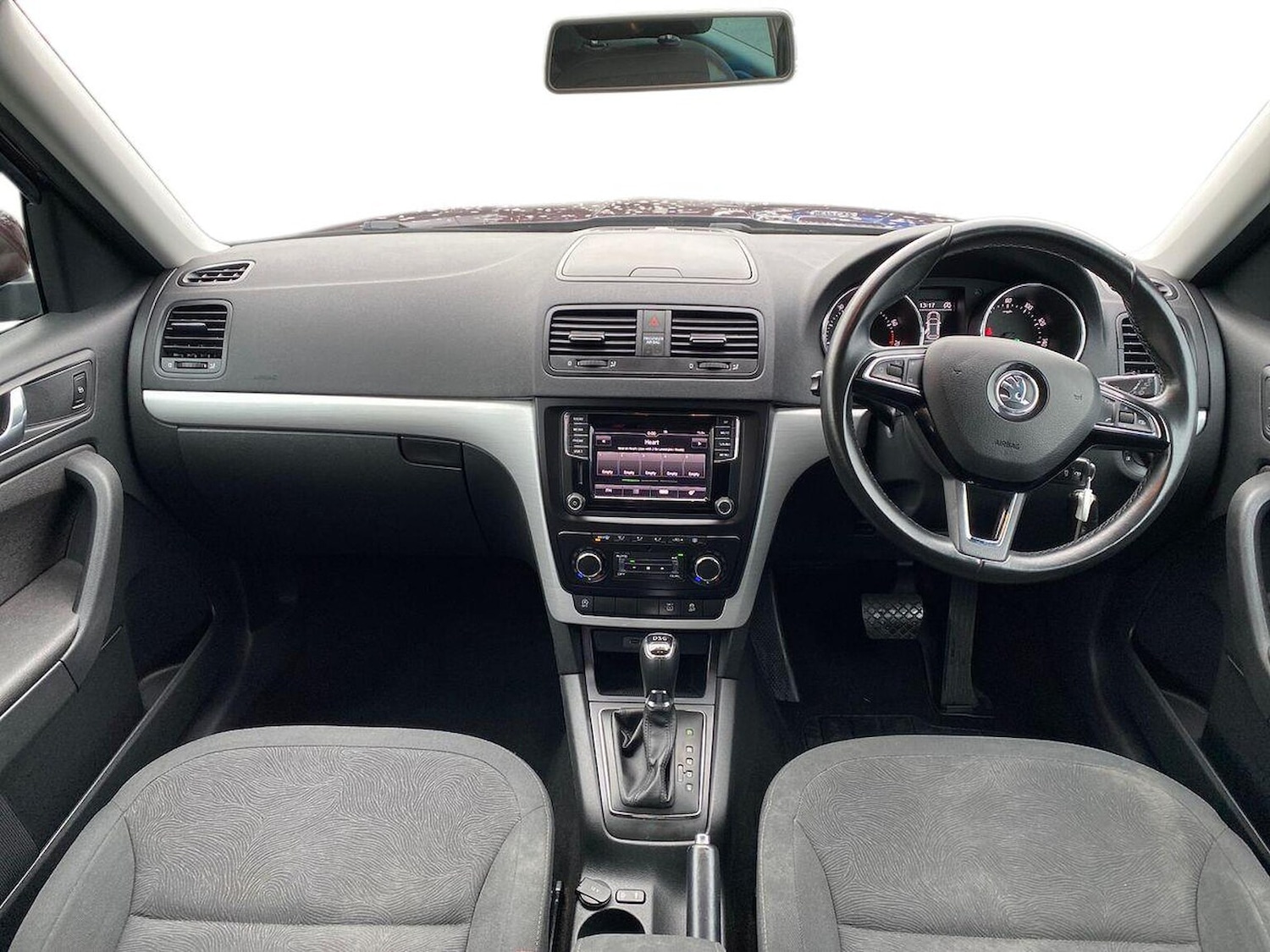 Used Skoda Yeti 2015 for sale - 76725911: Photo 8